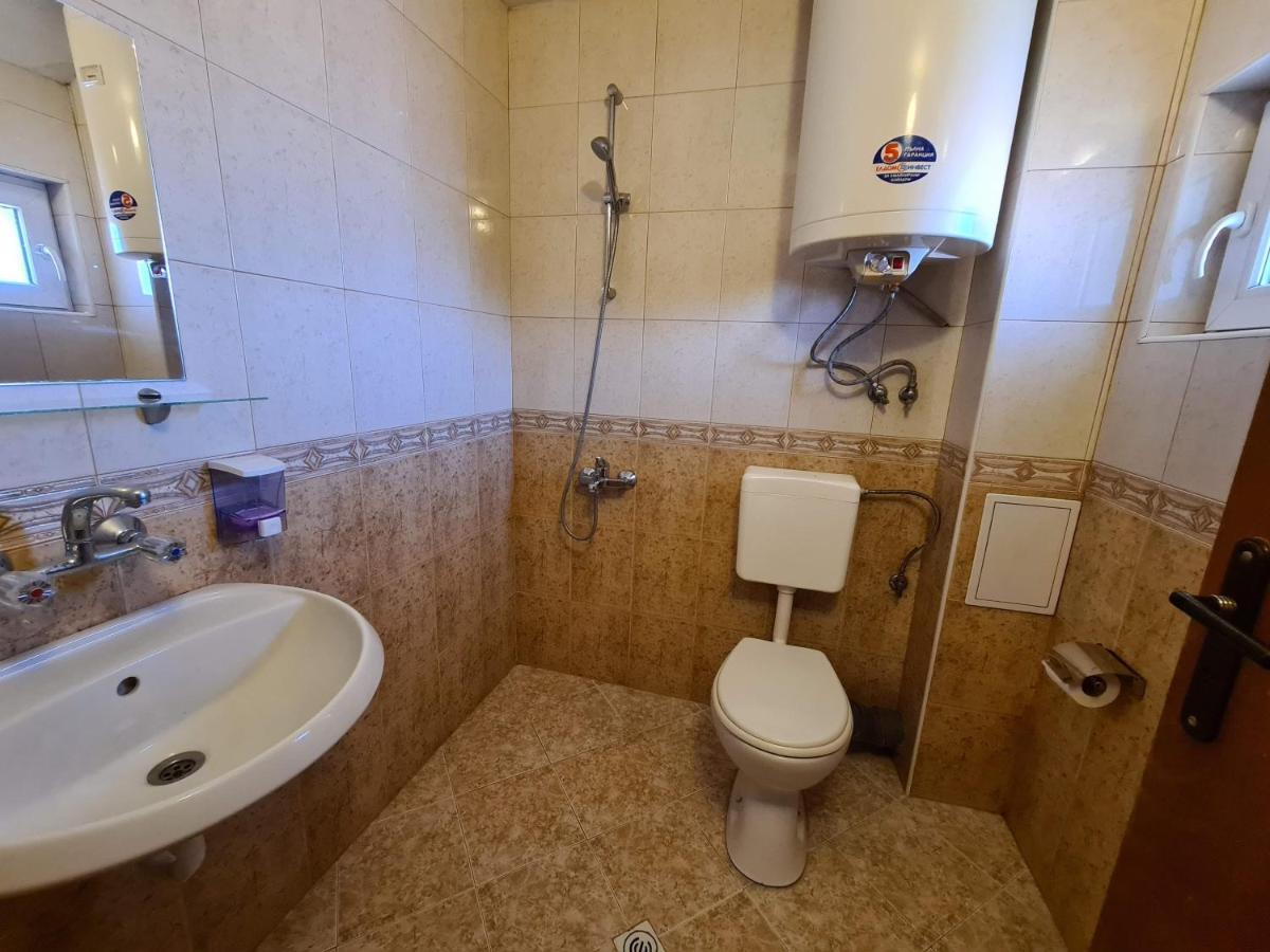 Villa Mura Razlog Luaran gambar